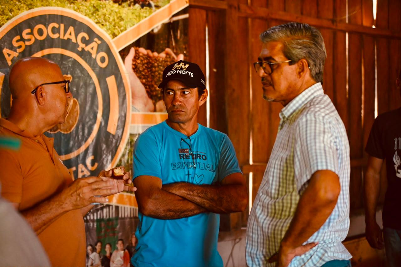 Diálogo com produtores de café do Acre